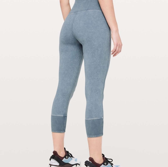 LULULEMON Wunder Under Crop 23 Moon Washed Blue Pants 12 - Picture 4 of 7